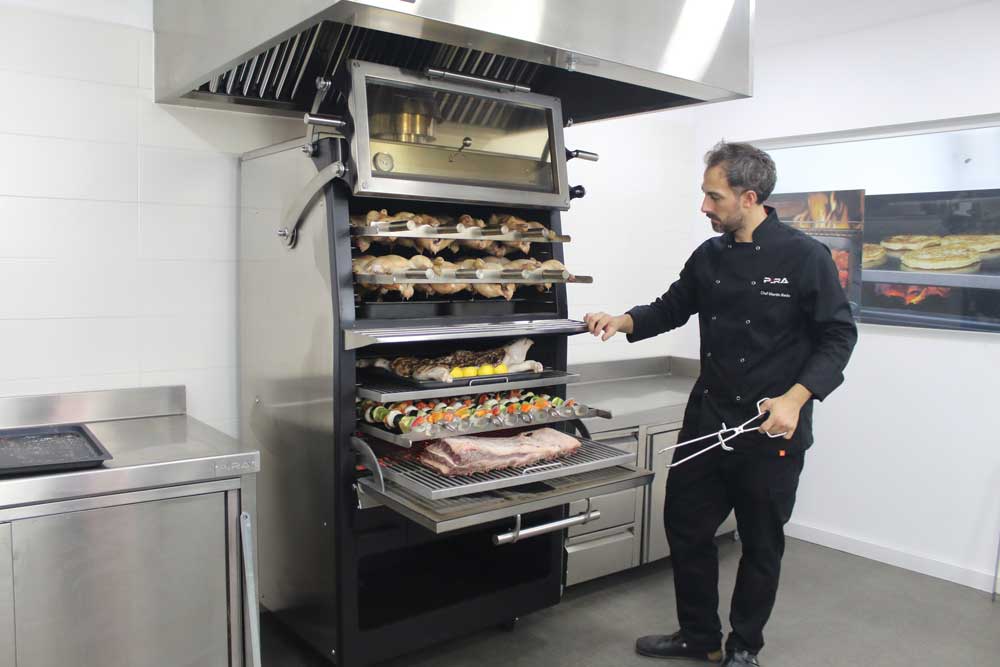 Pira Horno 90D LUX SD/ED para carbón y leña 195 comensales - Image 4